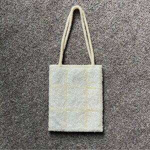 Lord & Taylor Cream White Ivory Beaded Mini Purse Hand Bag Magnetic Snap Closure